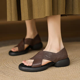 【预售5天】夏季新款真皮透气百搭平底露趾凉鞋软底舒适休闲时尚复古女鞋MX&mx89803