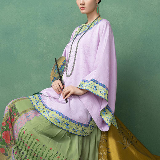 【林栖设计小店】秀场同款复古绣花套装拼丝棉缎国风2025夏季新品氅衣上衣1952507长裤1952506 商品图1