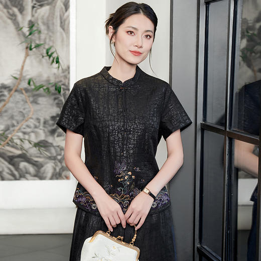 KQ-54817+54816龟裂纹品质显年轻夏季香云纱真丝桑蚕丝收腰显瘦气质两件套装 商品图2