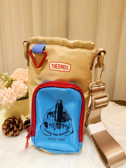 【春上新】9楼母婴生活馆 【新品9折】膳魔师复古潮酷斜挎水壶包  吊牌价：98元 活动价：88元 商品图1