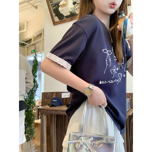 <曾小咸推荐>现货秒杀！微信超特价！蓝色蕾丝边拼接袖口圆领宽松短袖T恤 日常129.99 立减60 秒杀69.99！ 商品图2