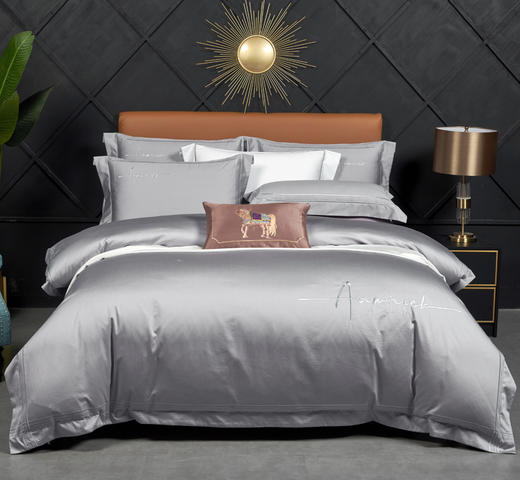 南方生活 100支进口高端匹马棉刺绣四件套  朵红/浅灰/月光蓝 枕套48*74cm*2/被套200*230cm/床单245*250cm 商品图1