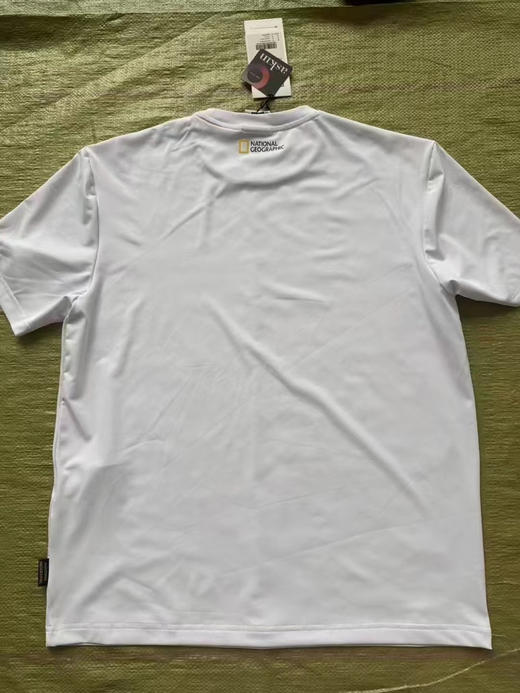 正品韩单 NATIONAL国家地理 韩国专柜款速干男款短袖T恤，
尺码：95.100.105.110（mlxlxxl码）
黑白色 商品图3
