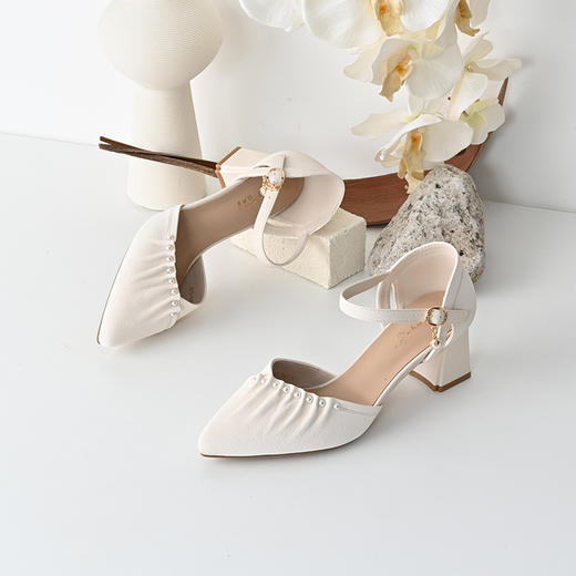 经典鲨2025年夏季新品优雅尖头高粗跟仙女风气质单鞋凉鞋女KC19-529061 商品图2