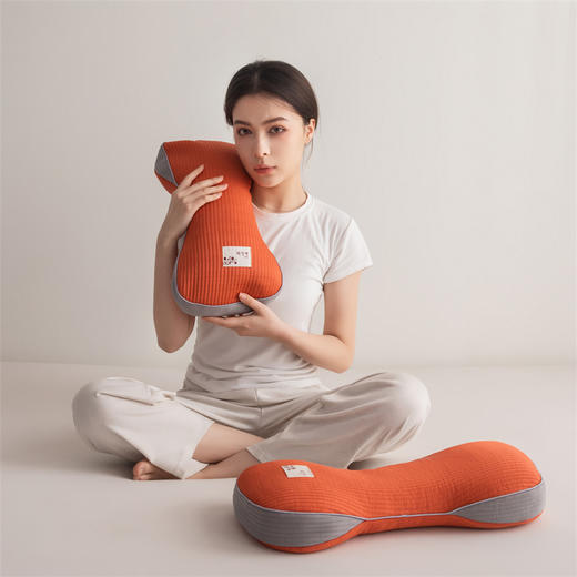 春夏圆柱凉豆豆荞麦护颈枕 吸湿透气干爽不闷热骨头颈椎枕 商品图4
