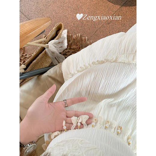 <曾小咸推荐>度假风杏色气质V领收腰吊带连衣裙 商品图1