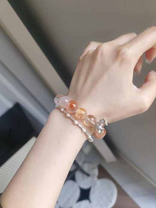 锦鲤～天然水晶铜发晶/芬达胶花/粉兔毛手链 手串饰品点位: 11-13 商品图5