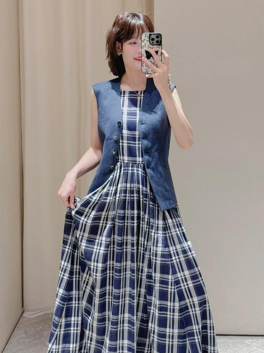 棉斜纹色织格松紧收腰连衣裙 进口面料斜纹棉格纹裙 收腰设计 勾勒腰部曲线 无袖X型收腰的黄金比例学 布面细洁美观 手感柔软舒适 商品图5
