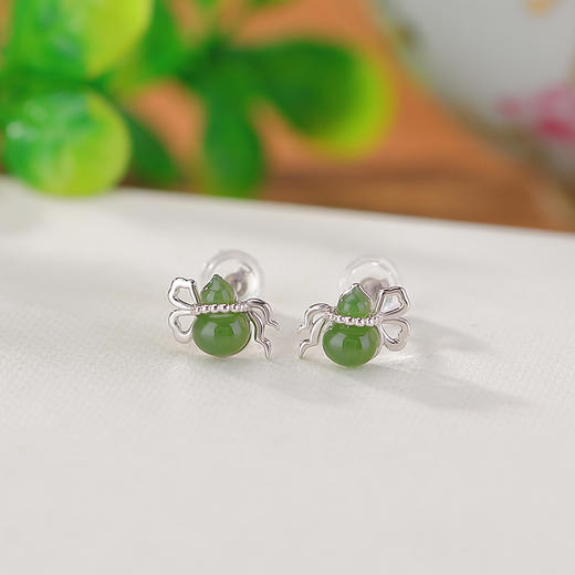 S925纯银镀金蓝水翡翠和田玉碧玉，蜜蜡蝴蝶结葫芦小巧银耳钉CW-ED03875 商品图2