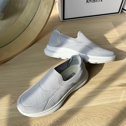 【情侣款轻便飞织鞋】可出门一脚蹬！柔软帖脚，轻便舒适！不挤脚、闷脚，透气且回弹性好！男女同款设计，可以搭配情侣款！【康恒-J】 商品图6