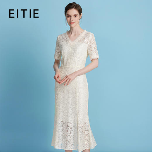 EITIE爱特爱花边V领镂空鱼尾裙法式蕾丝绣花连衣裙2025年夏季新款B2507682 商品图0
