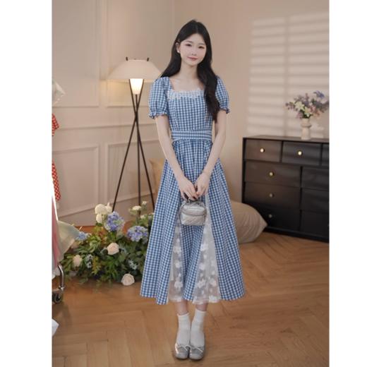 鹿向南「米兰旧刊」蓝色甜美格纹夏新款方领收腰修身短袖连衣裙女 商品图1