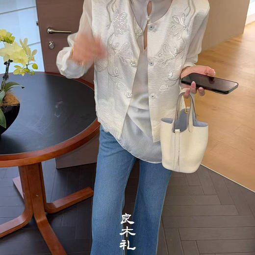 【部分现货】良木礼新中式珍珠扣高级百搭衬衫(27338) 商品图3