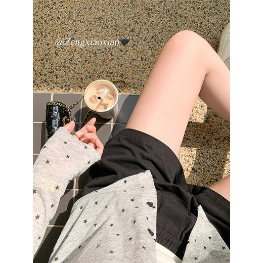 <曾小咸推荐>百搭花灰色星星宽松长袖开衫 商品图2