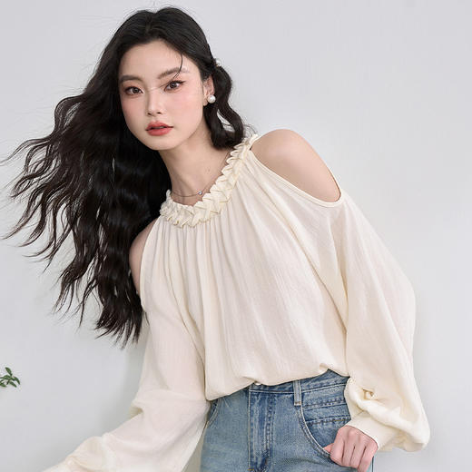 西遇黄色挂脖衬衫女新款宽松慵懒风法式露肩长袖上衣D0050460 商品图4