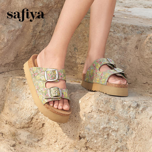 Safiya/索菲娅2025一脚蹬轻便厚底印花复古双扣带露趾勃肯凉拖 SFD2110156 商品图2