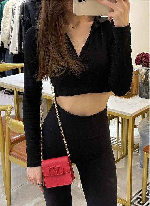 华伦天奴 Mini 红色 牛皮 斜挎包 商品图3