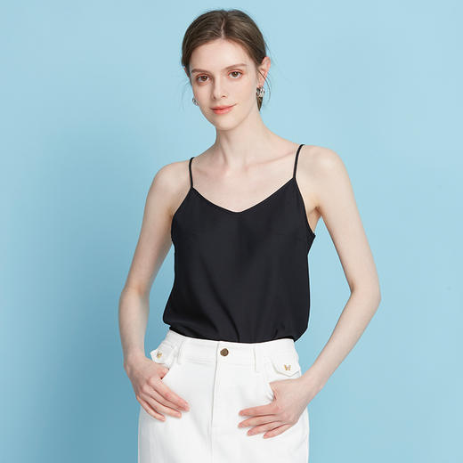EITIE爱特爱简约百搭舒适V领吊带背心女内搭打底衫2025年夏季新款B2513618 商品图2