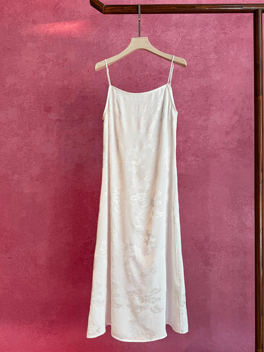 V251119吊带裙 商品图2