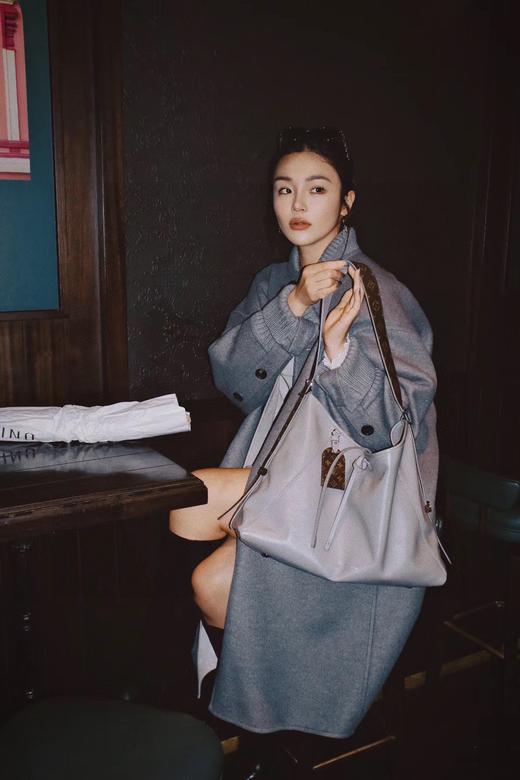 点此购买 LV女士CARRYALLDARK中号手袋 sj 314980 商品图1