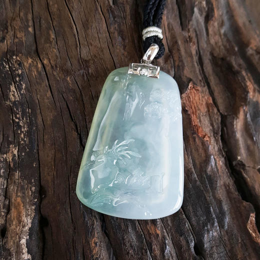 【天然正品】AU750收藏级白金镶钻镶天然细腻无纹裂冰种山水平安无事牌翡翠吊坠项链60.8*35.1*5.9MM（皆取最大值）女士现售价：11800！080425AH64 商品图3