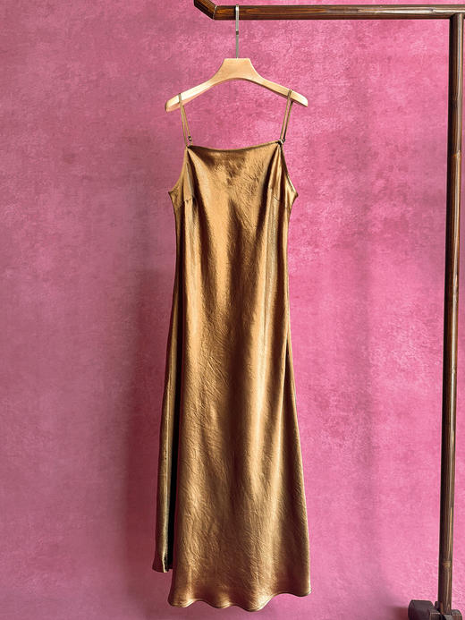 V250975吊带裙 商品图3