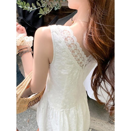 <曾小咸推荐>3.30现货秒杀 ！微信超特价！绣花蕾丝边无袖连衣裙 日常189.99 立减90 秒杀99.99！！ 商品图2