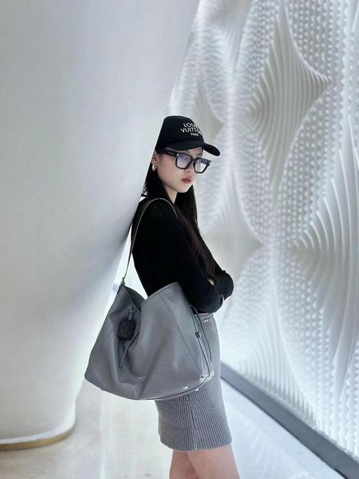 点此购买 LV女士CARRYALLDARK中号手袋 sj 314980 商品图3