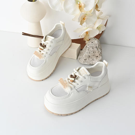 经典鲨2025年夏季款百搭圆头舒适厚底显高通勤透气小白鞋女KW279-529101 商品图1