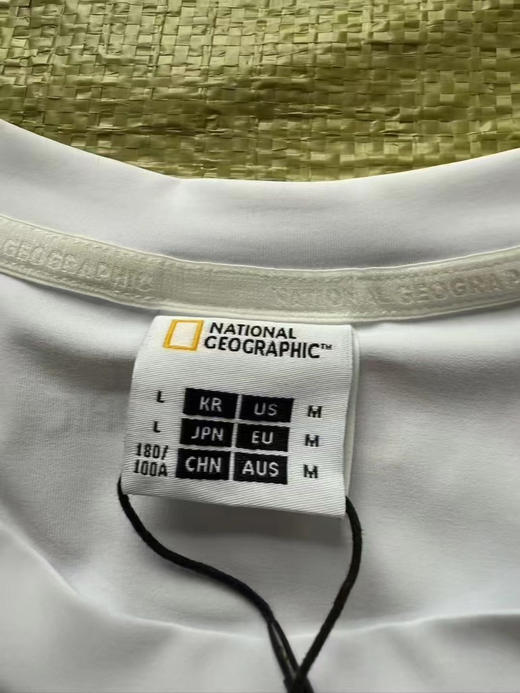 正品韩单 NATIONAL国家地理 韩国专柜款速干男款短袖T恤，
尺码：95.100.105.110（mlxlxxl码）
黑白色 商品图5