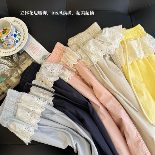 【儿童服饰丨吾家儿童花边阔腿裤】面料丝滑柔顺，做工精细平整，腰围舒适不紧绷，立体花边腰饰让穿搭更甜美，整体轻薄舒适，多种颜色可选 商品图2