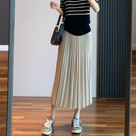 奢侈罕见意大利纱料！2025珠光感半裙超细菱格抗皱显瘦百褶伞裙半身裙！ 商品图7