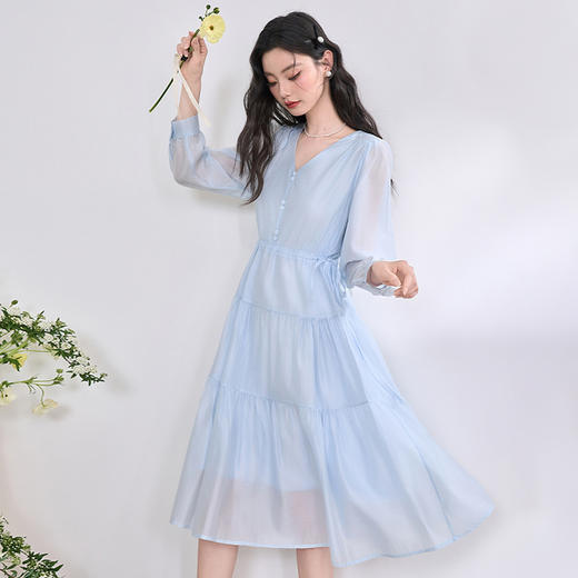 西遇法式薄纱长袖连衣裙女新款蓝色a字收腰v领长裙D0050489 商品图3
