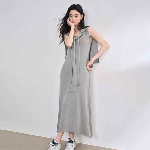 西遇无袖针织背心连衣裙女新款日常通勤灰色收腰长裙D0050393 商品图2