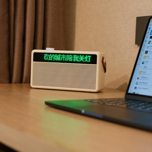 热卖中！！【华为合作代工厂】沃品便携K歌蓝牙音箱AP09 自带双麦克风 显示歌词 商品图3