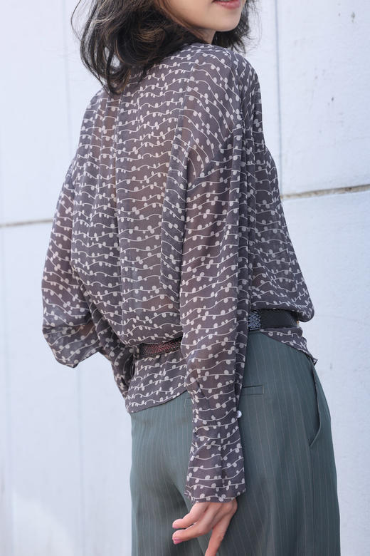 TYNVIE 百褶领喇叭袖口丝质衬衫-黑色条纹圆点 商品图6