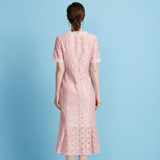 EITIE爱特爱花边V领镂空鱼尾裙法式蕾丝绣花连衣裙2025年夏季新款B2507682 商品图9