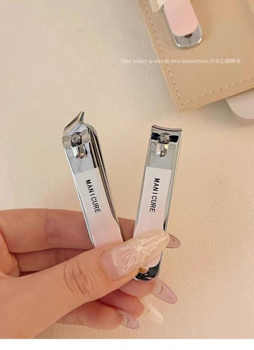 福利款💥很好用的指甲刀4件套💰9.9【渐变指甲钳套装】皮套旋转设计，🌈使用起来更加方便👌 一套包含👉大指甲钳➕小指甲钳➕斜剪➕甲锉‼️  商品图5