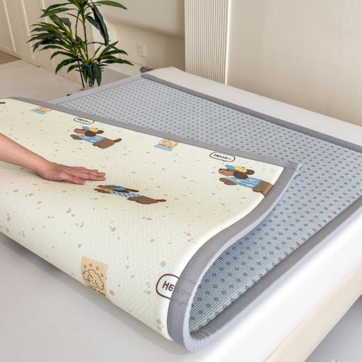 2025春夏A类抗菌印花凉感豆豆多功能垫地垫 加厚海绵可折叠收纳凉席地垫 商品图2