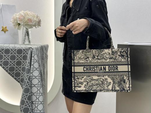DIOR迪奥BookTote茹伊印花刺绣棉托特包Tote包购物袋手提包中号动物园系列（HH） 商品图8