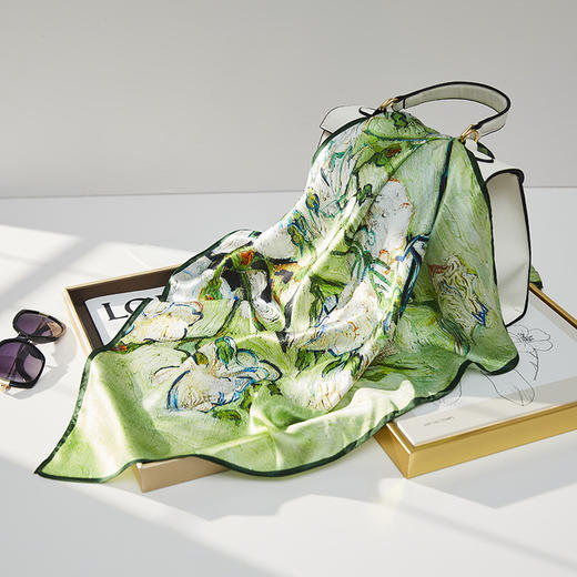 2025新款桑蚕丝丝巾时尚真丝丝巾芳草渡小方巾70夏季披肩百搭丝巾夏季配饰新款爆款 商品图1