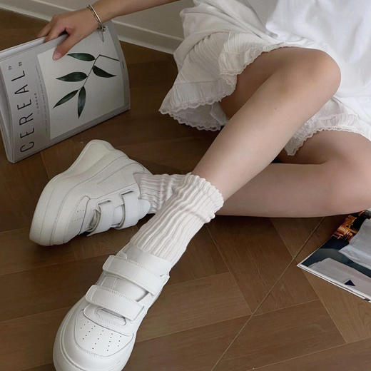 洛诗琳05328厚底小白鞋2025新款魔术贴增增高真皮小白鞋女8097 商品图0