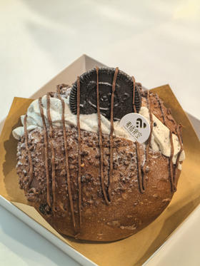 奥巧苏 （巧克力面团，奥利奥奶油）