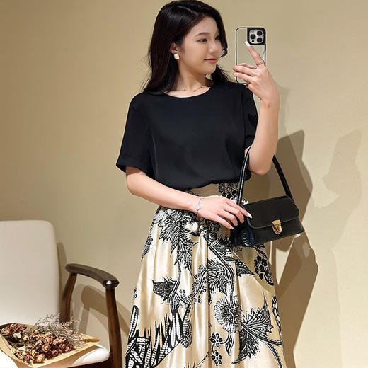 洛诗琳05551圆领真丝T2025夏季高级感显瘦百搭真丝上衣女0766 商品图3