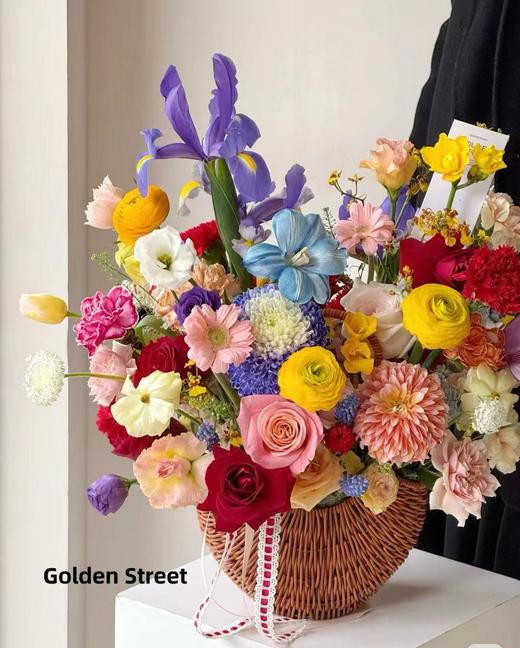 【新款】藤编半月花篮（直径20径深12高度30） 商品图0