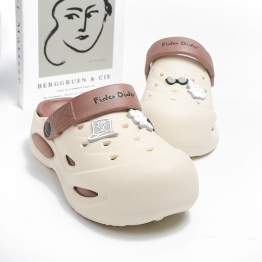 潮人夏日必备 | FIDODIDO(七喜小子) 洞洞鞋 男女款 夏季外穿舒适超厚底eva踩屎感果冻包头凉拖鞋 4色入 商品图4