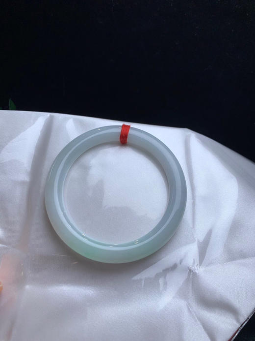 612676，53清新浅绿底圆条，底子很细腻 ，淡淡的浅绿底。温柔甜美，很秀气 商品图4