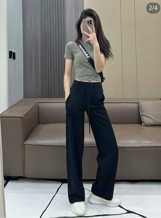 Iulu神裤鼻祖throwbak stil黑色好显瘦
直筒阔腿版型，完全不挑腿型
面料糯叽叽的好软好亲肤,一年四季都可以穿
随便搭配一件T恤上衣显瘦又时髦 商品图0