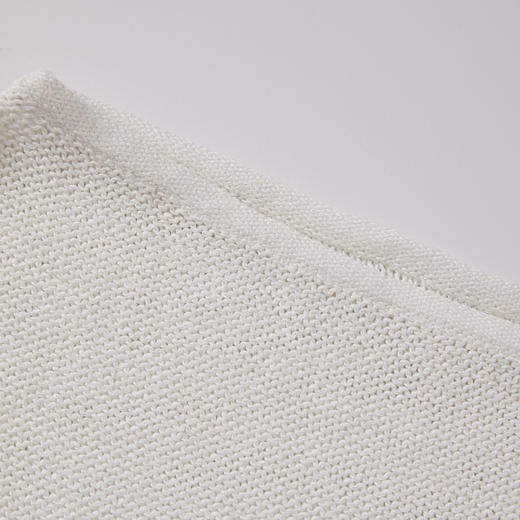 ROMI STUDIO“松弛随性”春夏设计感不规则斜肩针织T恤 RWCRSJ2627 商品图2