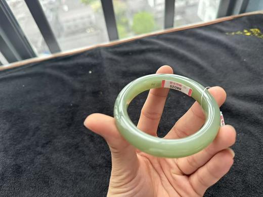和田玉冰晴水湖水绿手镯-极品 商品图0